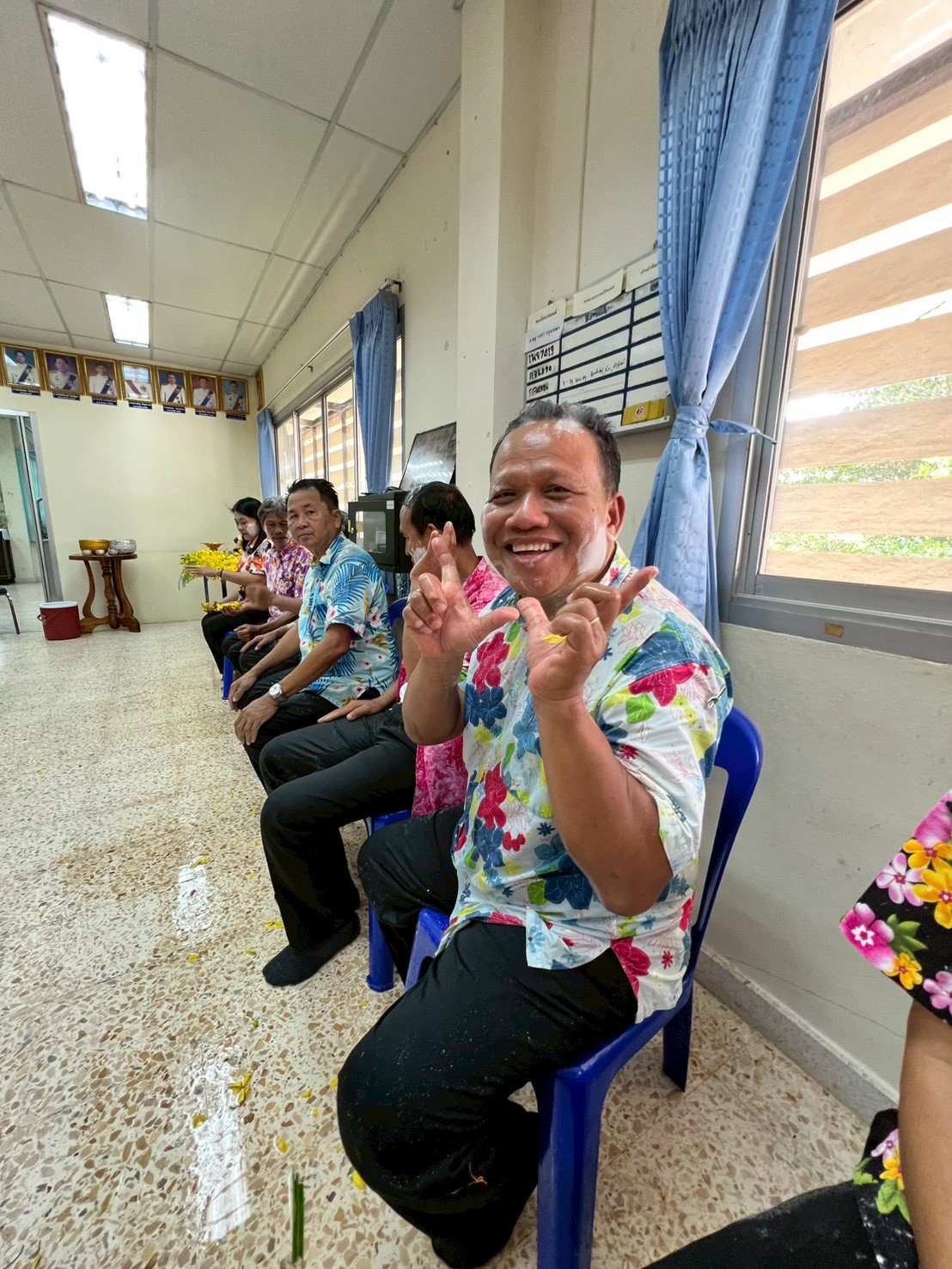 title - ส.ป.ก. ยโสธร จัดพิธีสรงน้ำพระและพิธีรดน้ำดำหัว เนื่องในโอกาสวันขึ้นปีใหม่ไทย ประจำปี พ.ศ.2569